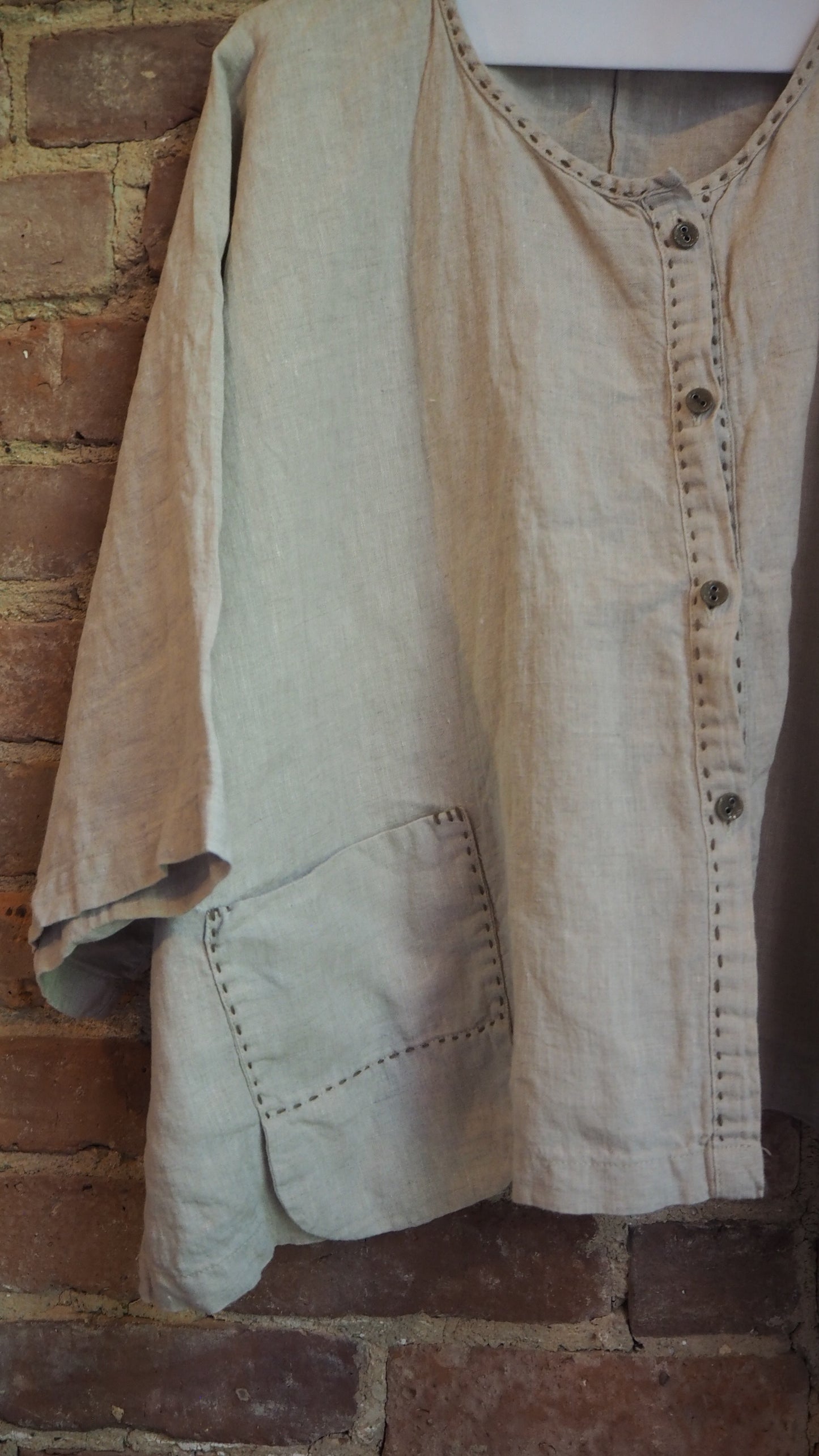 Artisan wing shirt | LES01