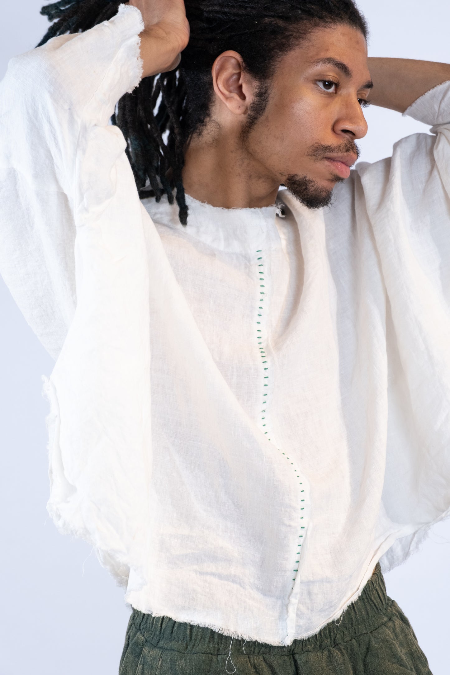 LINEN EMBROIDERED TOP