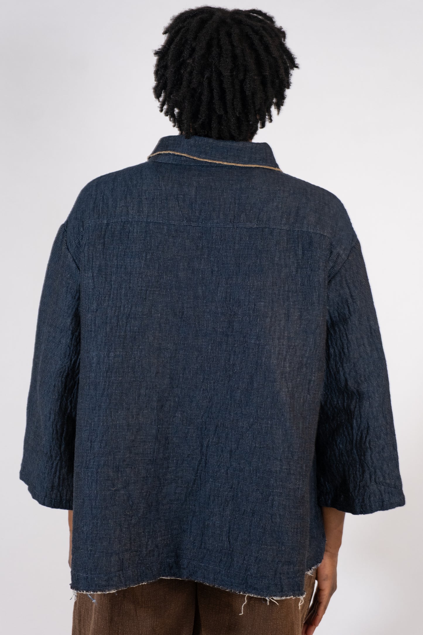 INDIGO QUIET BUTTON UP